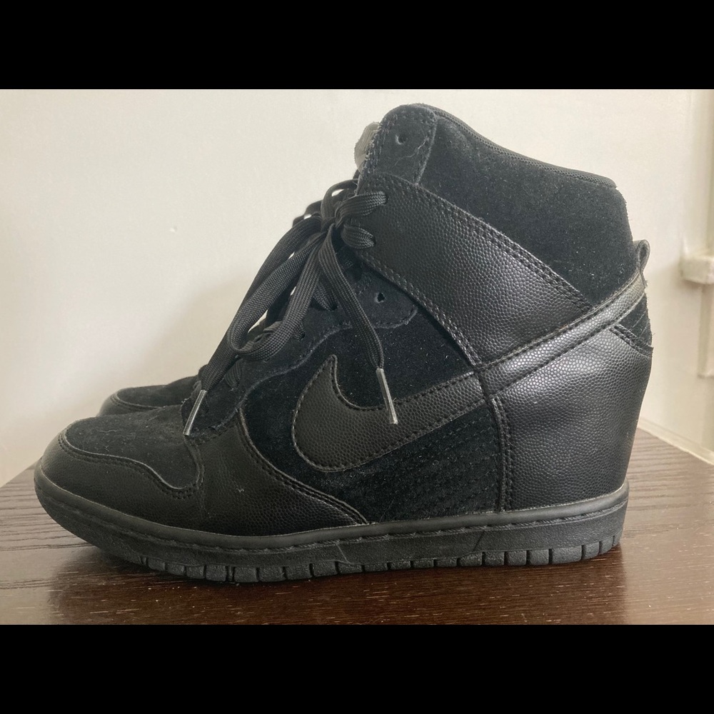 Nike Dunk Sky Hi Black Women’s Wedge Sneakers Sz 9